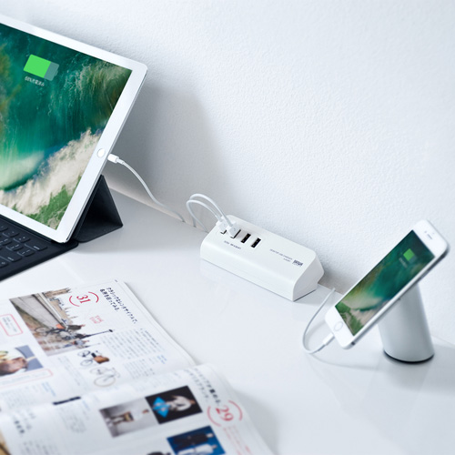 USB充電器（コンセント・USB・4ポート・クランプ式・机固定・スマホ・ホワイト）