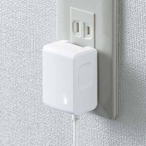 AC充電器（Lightningケーブル一体・2.4A・ホワイト・MFi認証・1.5ｍ）ACA-IP77LT