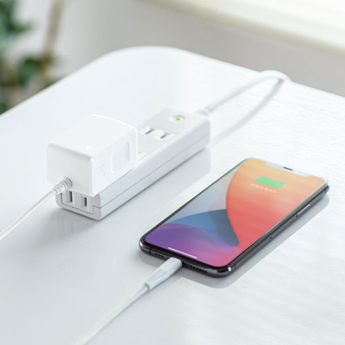 AC充電器（Lightningケーブル一体・2.4A・ホワイト・MFi認証・1.5ｍ）ACA-IP77LT