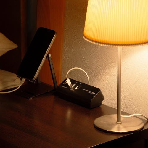 USB充電器（クランプ式・机固定・PD65W・Type-C×2ポート＋USB A×2ポート・4台同時充電・複数ポート・絶縁キャップ・ブラック）