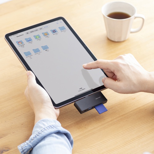 カードリーダー（ハブ・小型・USB-A 1ポート・SD対応・microSDカード対応・3.5mmイヤホンジャック・iPhone・スマホ・タブレット・コンパクト・ブラック）