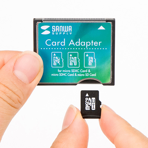 デジタル一眼レフカメラに便利な、microSDカードをCFとして使える変換アダプタ サンワサプライ