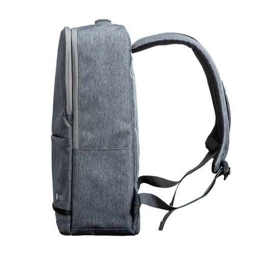 【在庫限り特価品！】スクエアリュック(15.6インチワイド・PC収納・カジュアル・グレー)