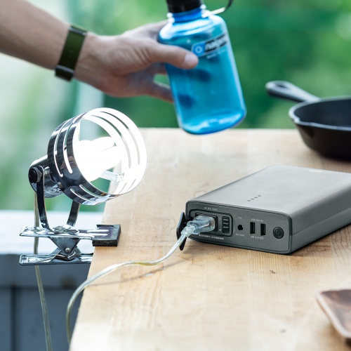 モバイルバッテリー（AC出力対応・80W出力対応・40200mAh・USB-A2ポート・USB充電）