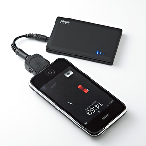 ［在庫処分特価］【サンワサプライ】どこでもiPhone、iPod、スマホの充電ができる便利なポータブルバッテリー充電器