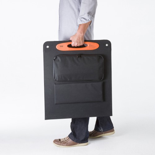 ポータブルソーラーパネル（最大出力100W）