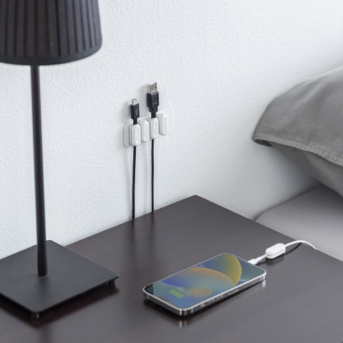 【アウトレット】マグネットケーブルホルダー（ホワイト）CA-515W サンワサプライ