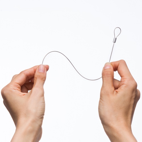 ケーブル・アダプタ連結用ワイヤー（盗難防止・紛失防止）