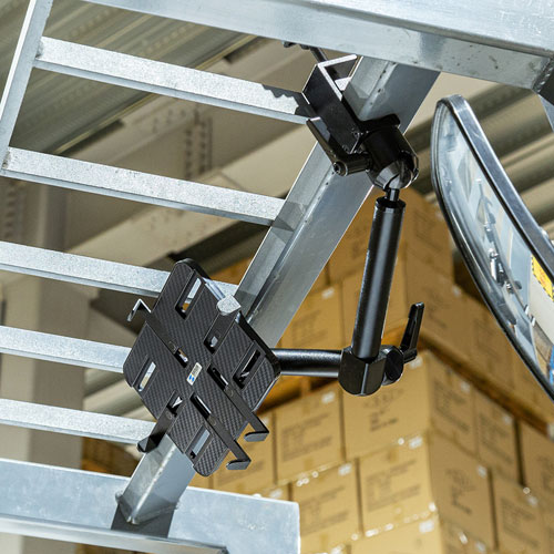 タブレットホルダー（3関節・支柱取り付け用・縦横変更可能）