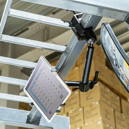 タブレットホルダー（3関節・支柱取り付け用・縦横変更可能）