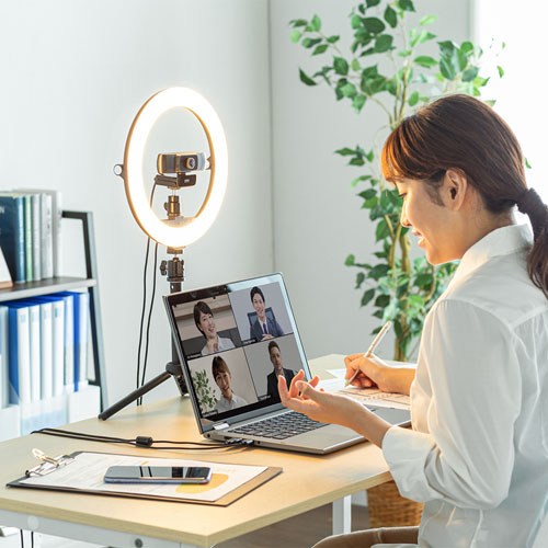 スタンド付きリングライト（WEBカメラ・スマホ取り付け可能・明るさ無段階調節・テレワーク・動画配信・折りたたみ・持ちはこび）