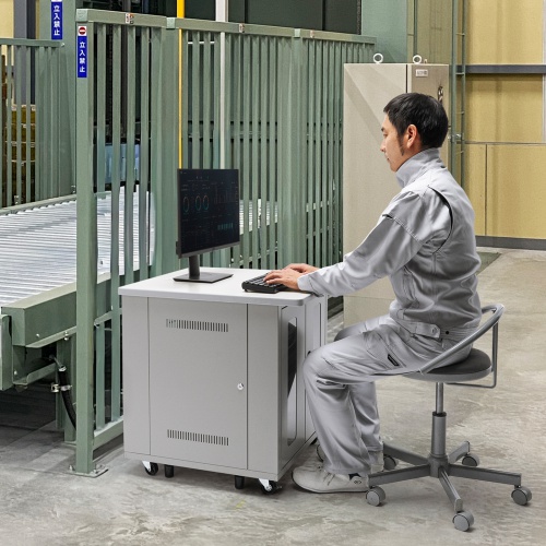 サーバーラック（19インチマウント付きデスク・2ポスト・奥行き70cm・高さ70cm）