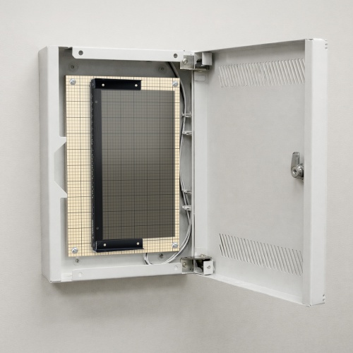 垂直19インチラックマウントブラケット（1U）