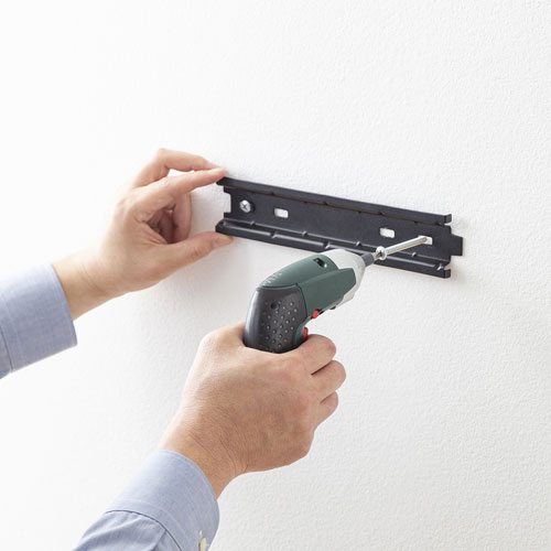 壁掛けテレビ金具（テレビ・スリム・薄型・ディスプレイ・42型まで対応） CR-LA207 サンワサプライ