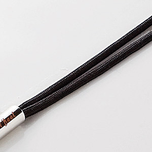 シンプルな細紐タイプのデジカメ・携帯電話ストラップ・ワンタッチ着脱式（ブラック） DG-ST15BK サンワサプライ