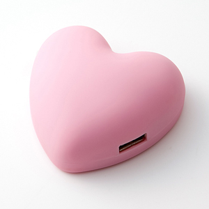 ハート型USB充電器（USB-ACアダプタ・iPhone・スマートフォン対応・ピュアピンク）