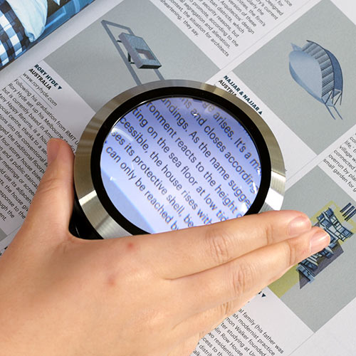 拡大鏡（デスクルーペ・LEDライト付・5倍）