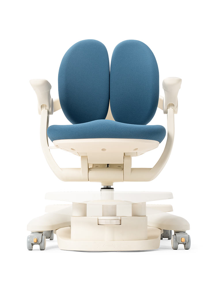 子供用学習椅子 背もたれ前後可動／姿勢を保ちやすい構造