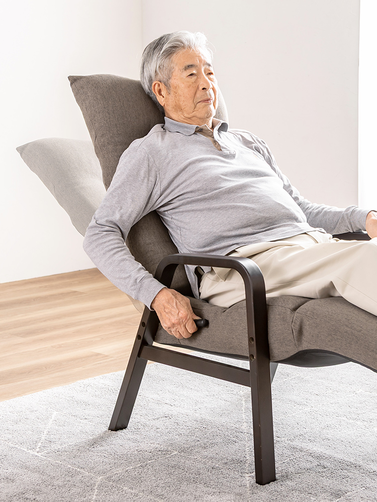 足を伸ばしてくつろげる オットマン付き高座椅子（グレー）レバー式リクライニングチェア