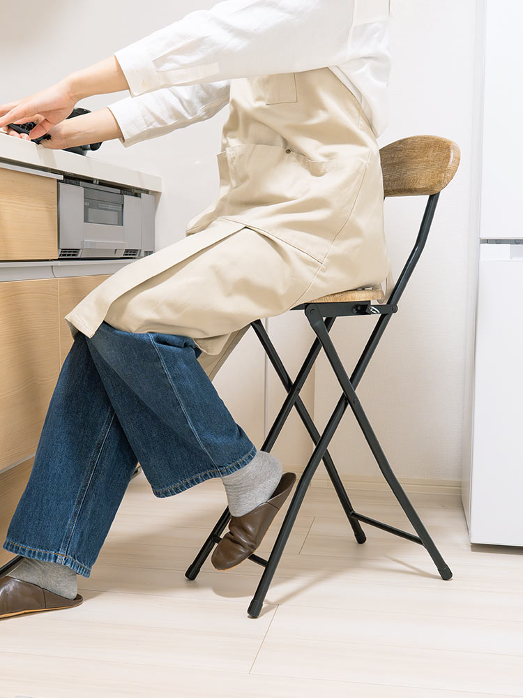 折りたたみハイチェア | カウンター・キッチン向け 木目調デザイン