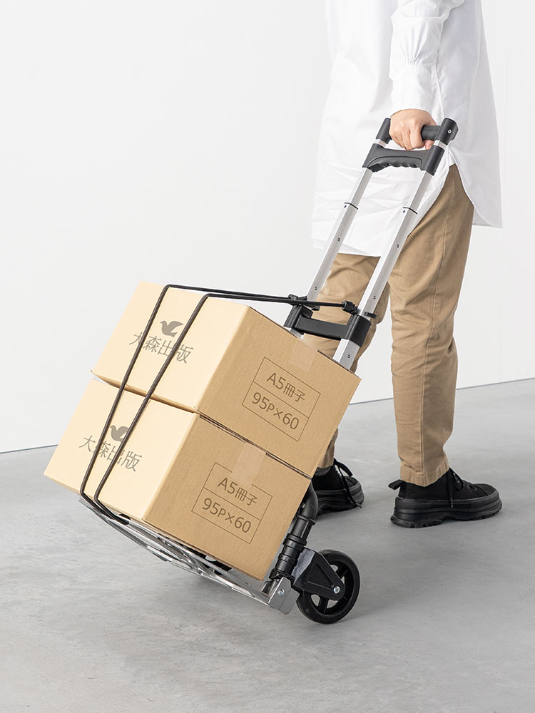 高さ調整できるアルミ製キャリーカート | 軽量＆折りたたみ式・耐荷重70kgで荷物運搬に便利