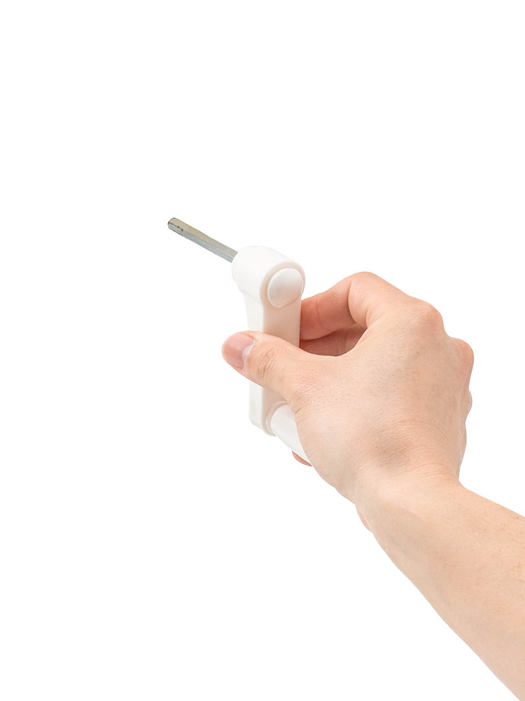 成長に寄り添う学習机 | 高さも角度も自在に調整できる多機能デスク