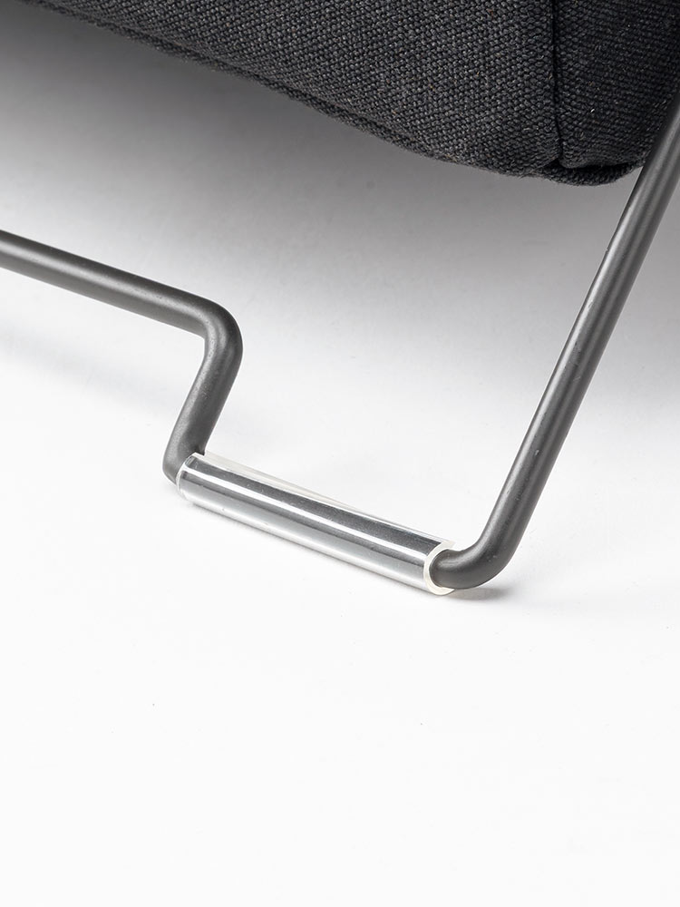 オフィス・飲食店向け 手荷物収納ボックス 折りたたみ式で場所を取らないカバン置き ブラック