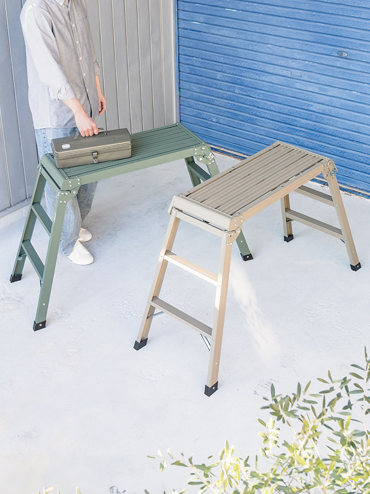 【足場台】洗車に便利軽量折りたたみ高さ70cm耐荷重150kgアルミ カーキ
