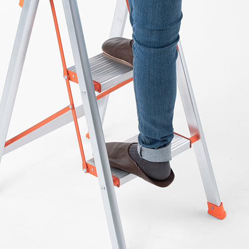 脚立(3段・折りたたみ・アルミ・軽い・踏み台・滑り止め・持ち手付き・手すり付き・家庭用・おしゃれ)