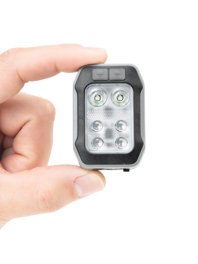 充電式LEDライト／点灯・点滅モード／夜間ウォーキングや作業用