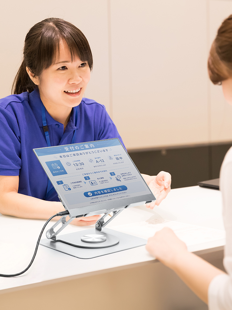 静音＆冷却！調節自在の折りたたみ対応ノートPCスタンド