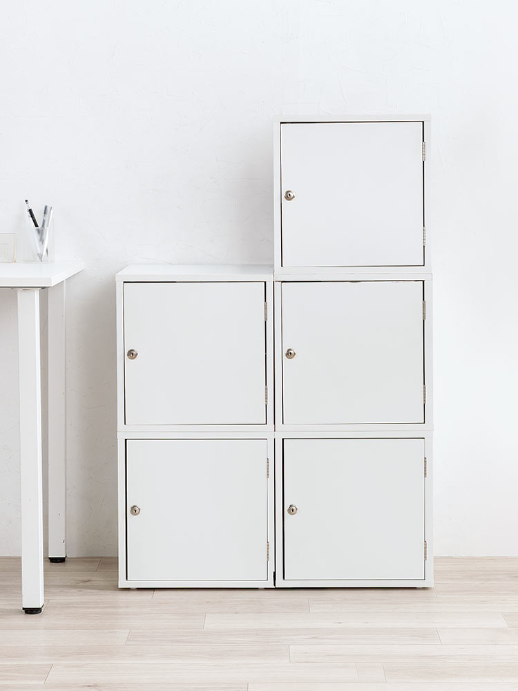 鍵付き木製キューブボックス | 小型セキュリティボックス – プッシュ開閉・ケーブル配線対応