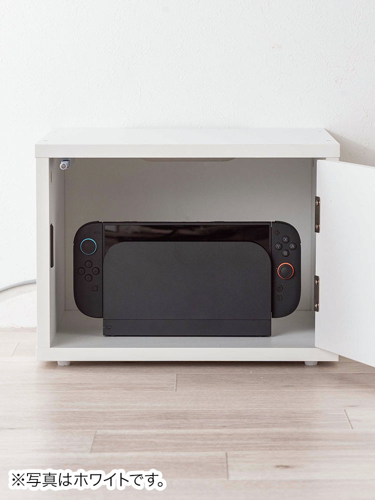 鍵付き木製キューブボックス | 小型セキュリティボックス – プッシュ開閉・ケーブル配線対応