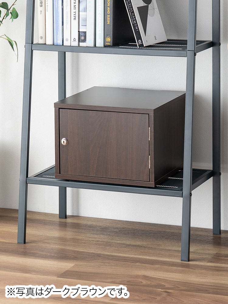 鍵付き木製キューブボックス | 小型セキュリティボックス – プッシュ開閉・ケーブル配線対応