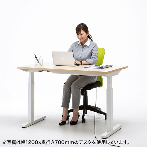 昇降デスク(電動・Bluetooth内蔵・リマインダー機能・W1000×D700・薄い木目)