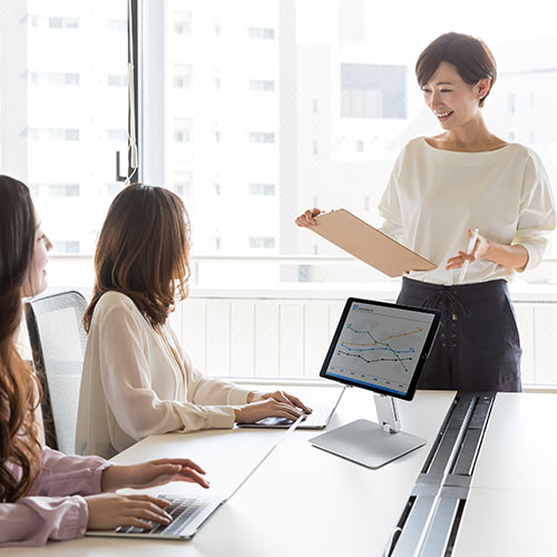 ノートパソコンスタンド（アルミ・タブレットスタンド・360度回転・アーム式・折りたたみ・放熱）