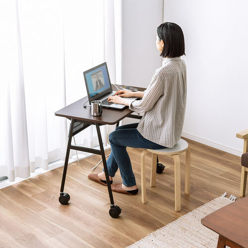 キャスター付きデスク（大型キャスター・軽量設計・モニターアーム対応・幅90cm・奥行50cm・木目）