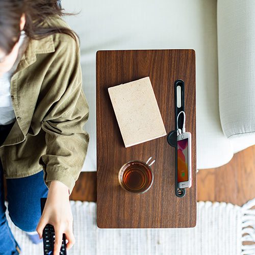 サイドテーブル（ナイトテーブル・ベッド・ソファー・タブレット・スマホスタンド・高さ63.5cm・テレワーク・シンプル・ブラウン）