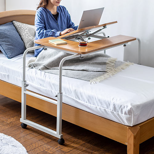 昇降式パソコンデスク（手動昇降・脚幅伸縮・傾斜変更可能・カップホルダー・多機能・W80×D60cm・木目）