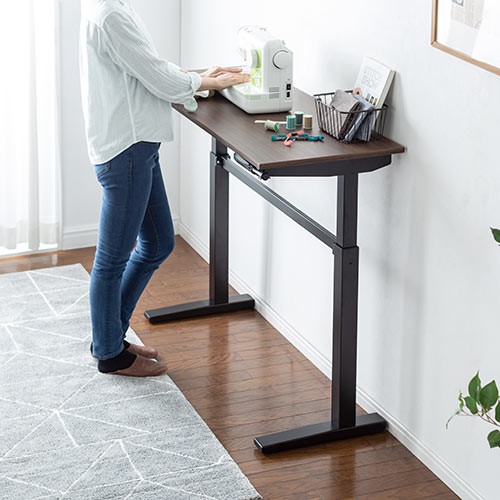 スタンディングデスク（手動タイプ・昇降式・幅120cm・奥行50cm・ブラウン木目・座りすぎ防止） ERD027M サンワサプライ