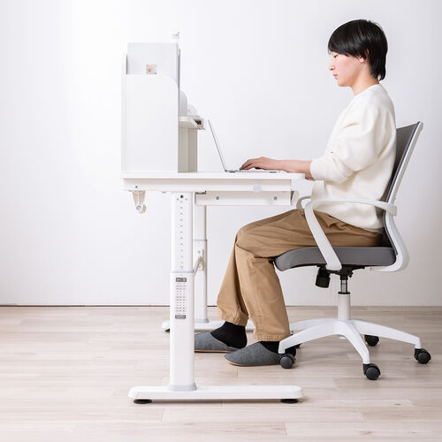学習机（勉強机・多機能・タブレット対応・手動昇降・チルト天板・シェルフ付・低ホルムアルデヒド・ホワイト）