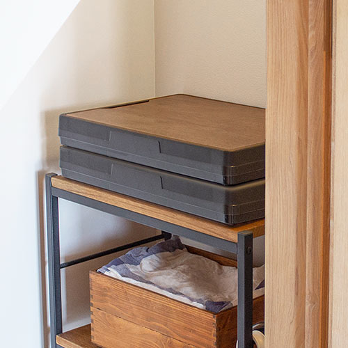 折りたたみ コンテナ（フタ付き・55L・木製蓋付き・テーブル・アウトドア・軽量・ブラック）