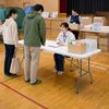折りたたみテーブル（ プラスチックテーブル・会議テーブル・長机・樹脂天板・屋外・軽量・折りたたみ式・簡単組立・省スペース・幅183.5cm・ホワイト）