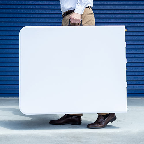 折りたたみテーブル（省スペース・W1800mm・D740mm・樹脂天板・簡単組立・持ち運び・取っ手付き・ホワイト）