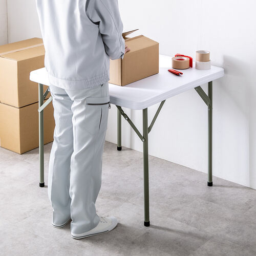 折りたたみテーブル（折りたたみデスク・ミーティングテーブル・樹脂天板・屋外・軽量・幅86cm×奥行86cm×高さ74cm）