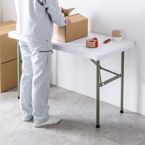 折りたたみテーブル（折りたたみデスク・ミーティングテーブル・樹脂天板・屋外・軽量・幅122cm×奥行61cm×高さ74cm）