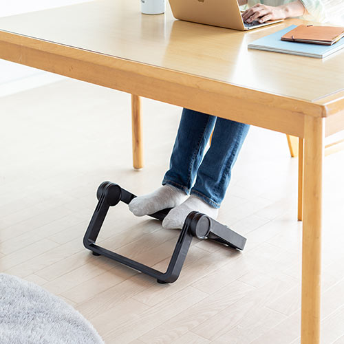 【アウトレット･訳あり・セール】フットレスト（折りたたみ・耐荷重10kg・足置き台・3段階高さ調節・角度無段階）