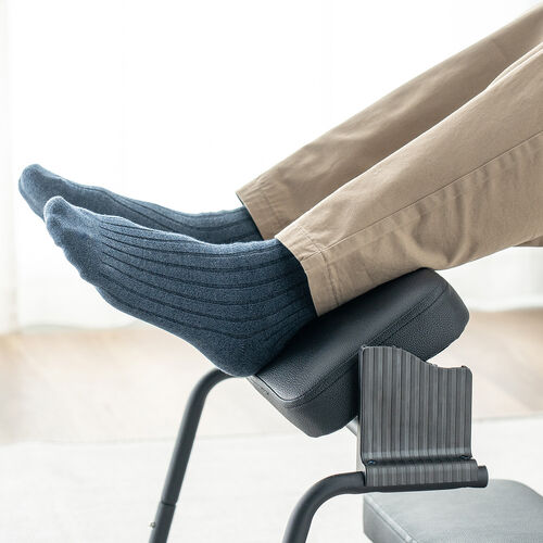 3WAYフットレスト（極厚クッション・無段階・角度調整・3段階高さ調整・オットマン・デスク用・足置き台・ブラック）