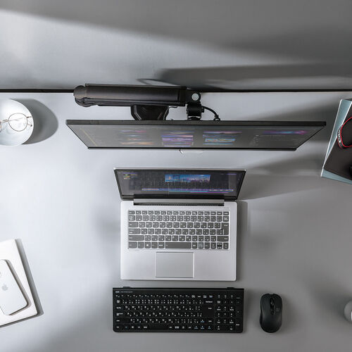 モニターアーム（ディスプレイアーム・シングルアーム・32インチ対応・耐荷重2～8kgまで・クランプ・無段階調節・メカニカルスプリング式・メディア掲載） LAC006