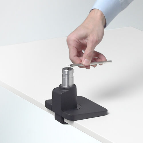 モニターアーム（シングルアーム・薄型クランプ・32インチ対応・ガススプリング式・耐荷重1～15kg・ブラック）